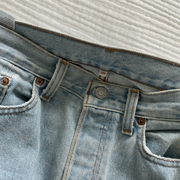 Levi’s Jeans - Picture 2 of 5